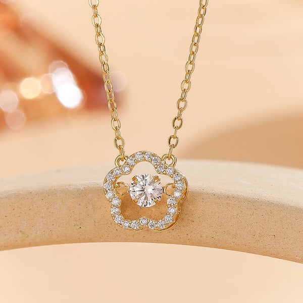 Charming Daisy Sparkler Pendant