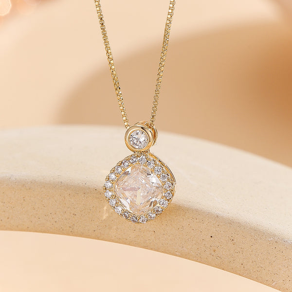 Majestic Sparkle Pendant