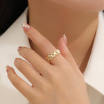 Load image into Gallery viewer, Sleek Luxe Link Ring
