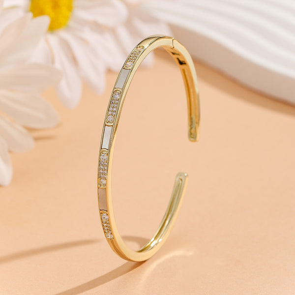 Glimmer & Gloss Bangle