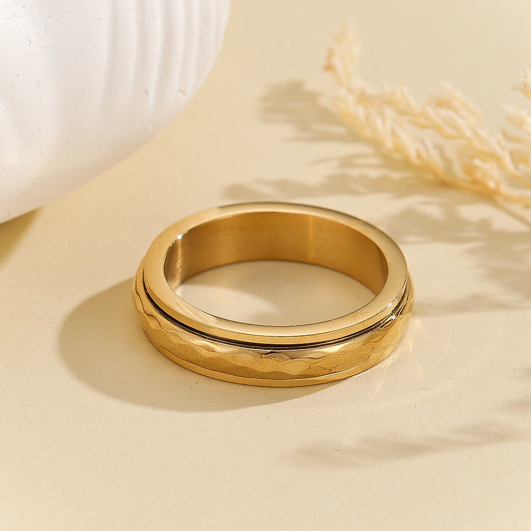 Refined Gold Ripple Ring