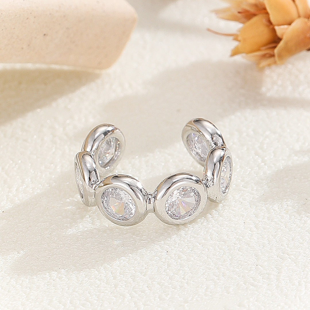 Eternal Circle Ear Clip