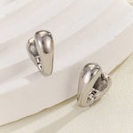 Load image into Gallery viewer, Polished Curve Earrings
