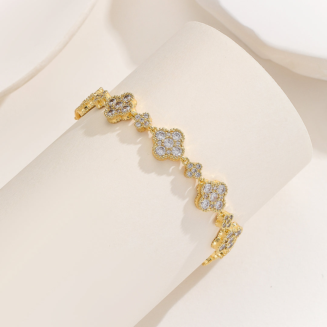 Gorgeous Gold Clover Link Bracelet - Reet Pehal