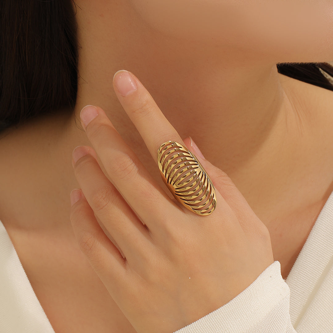 Serene Slat Ring