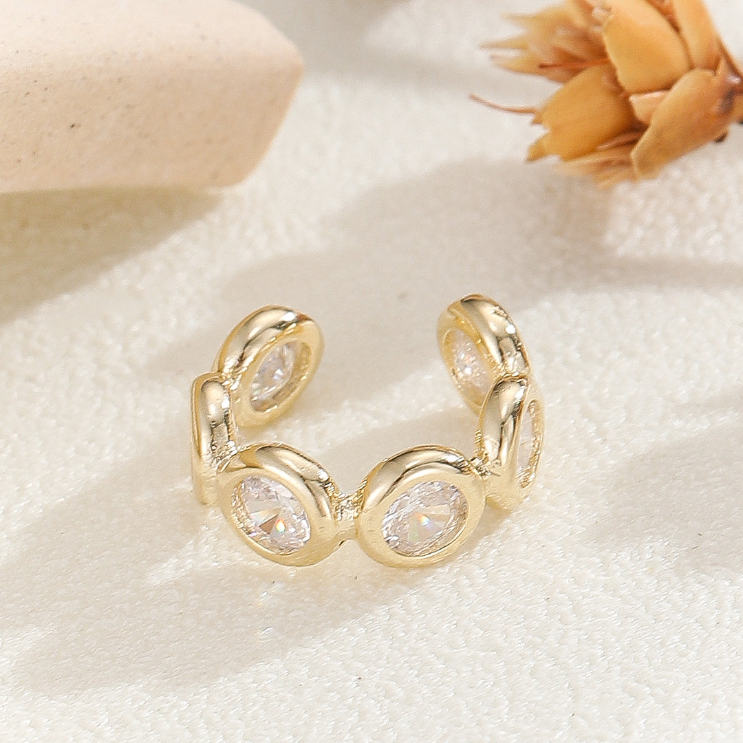 Eternal Circle Ear Clip