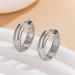 Load image into Gallery viewer, Classic Curve Hinged Hoop Earrings
