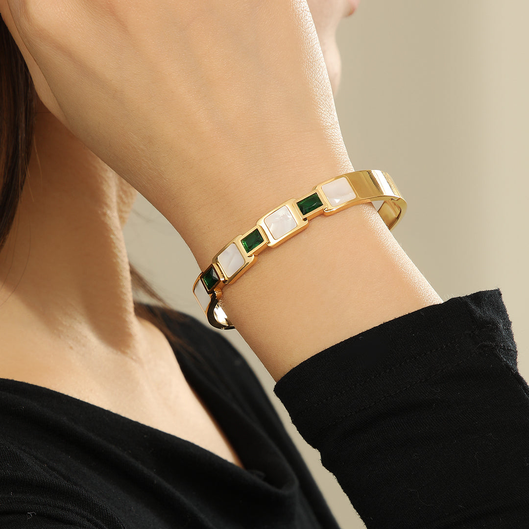 Regal Emerald Springtime Bangle - Reet Pehal