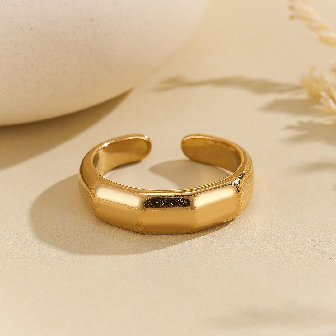 Serene Wave Open-Ended Ring