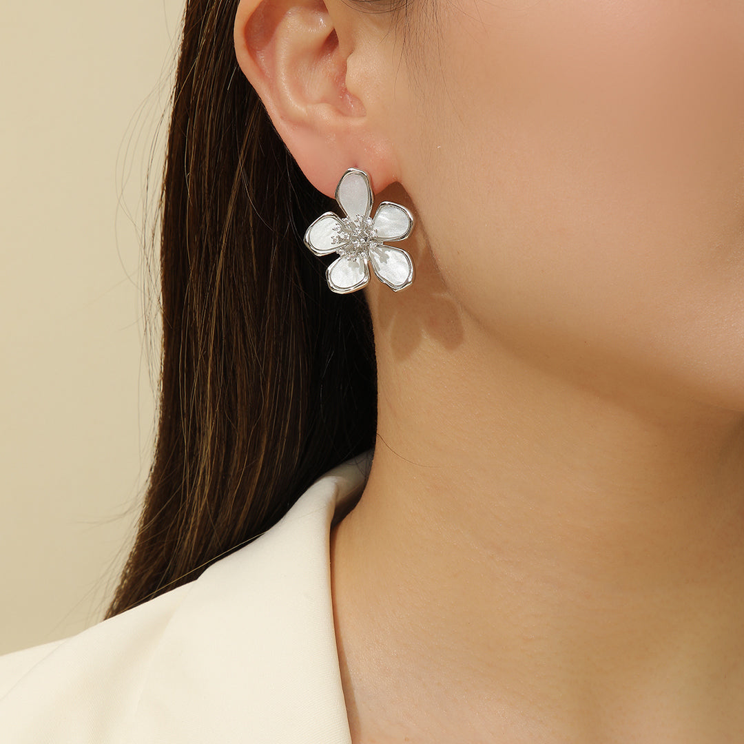 Pollen-Centered Silver Petals Earrings - Reet Pehal