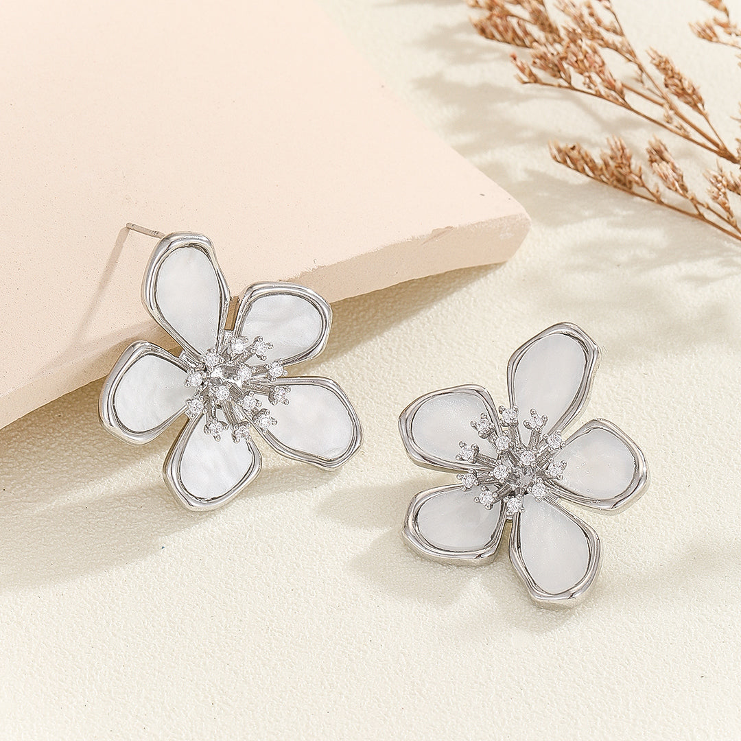 Pollen-Centered Silver Petals Earrings - Reet Pehal