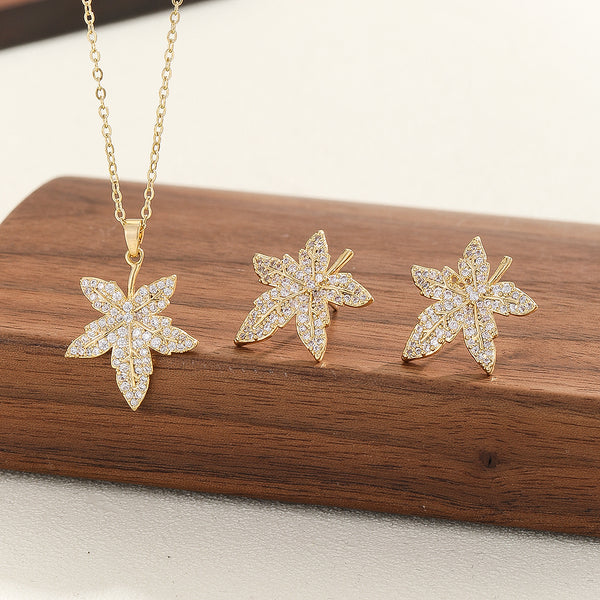 Leafy Grace Gold Pendant Set - Reet Pehal