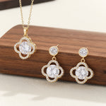 Load image into Gallery viewer, Radiant Clover Drop Gold Pendant Set - Reet Pehal
