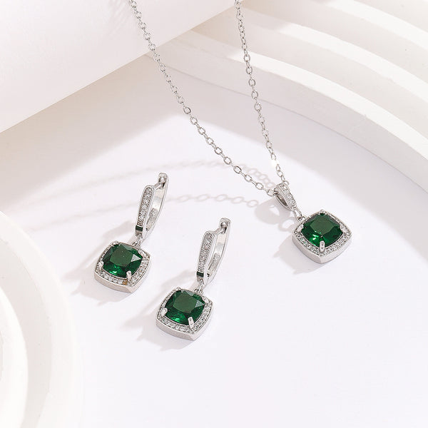 Radiant Green Delight Pendant Set - Reet Pehal