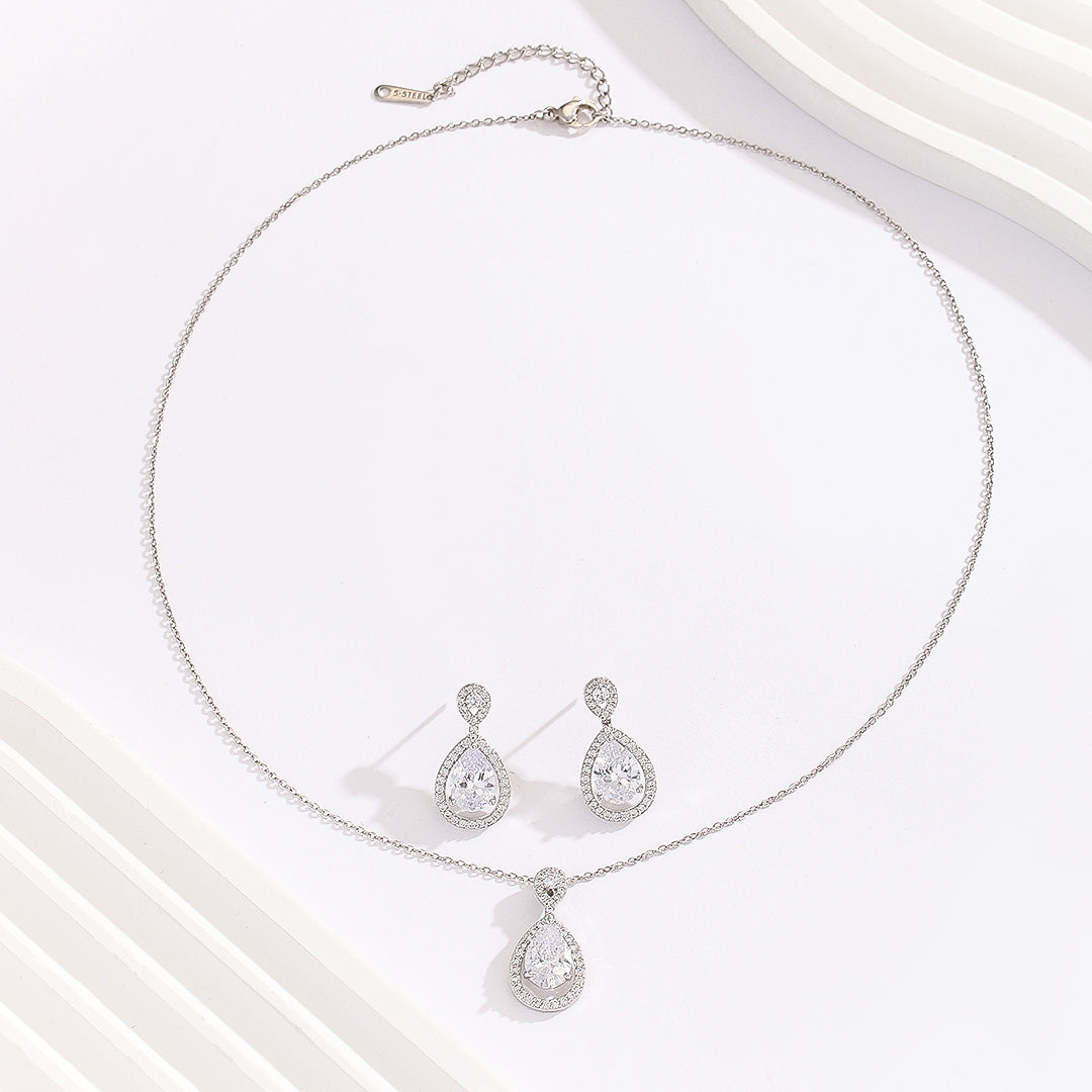 Glistening Silver Teardrop Pendant Set - Reet Pehal