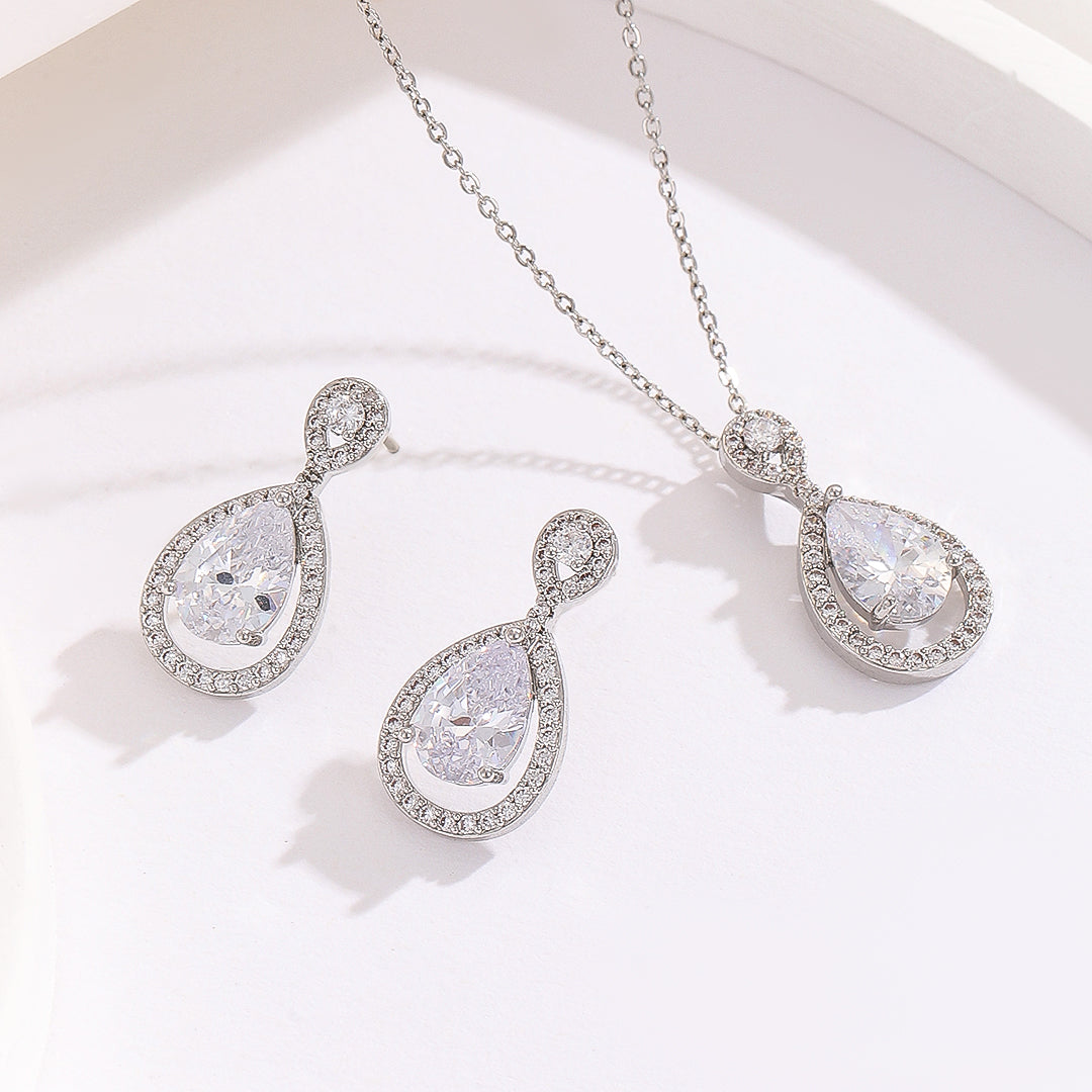 Glistening Silver Teardrop Pendant Set - Reet Pehal