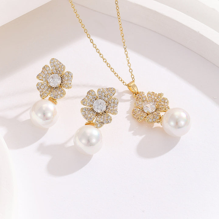 Floral Splendor Pearl Gold Pendant Set - Reet Pehal