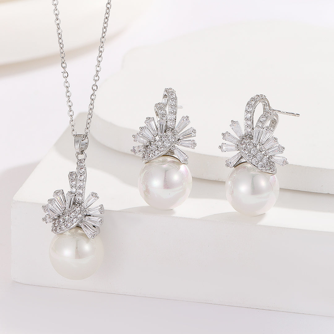 Radiant Flora Silver Pendant Set - Reet Pehal