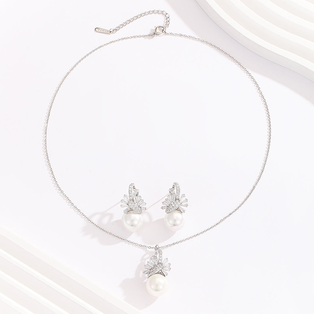 Radiant Flora Silver Pendant Set - Reet Pehal