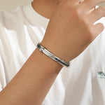 Load image into Gallery viewer, Seemless Monarch Noir Cuff
