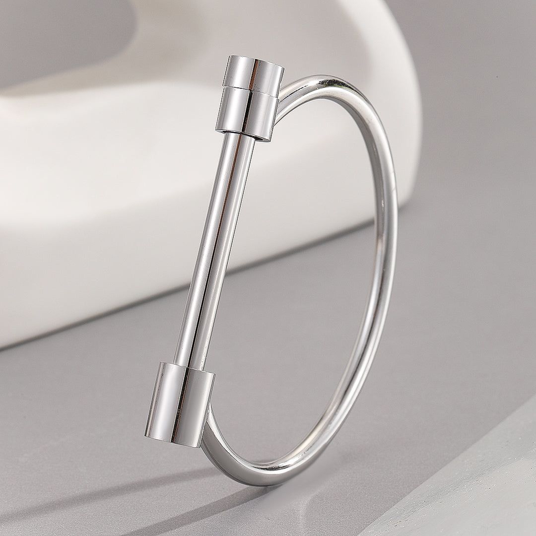 Minimalistic Men's Silver Handcuff Bangle