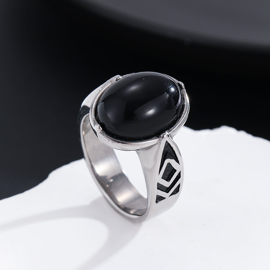 Stunning Geometric Eclipse Onyx Ring