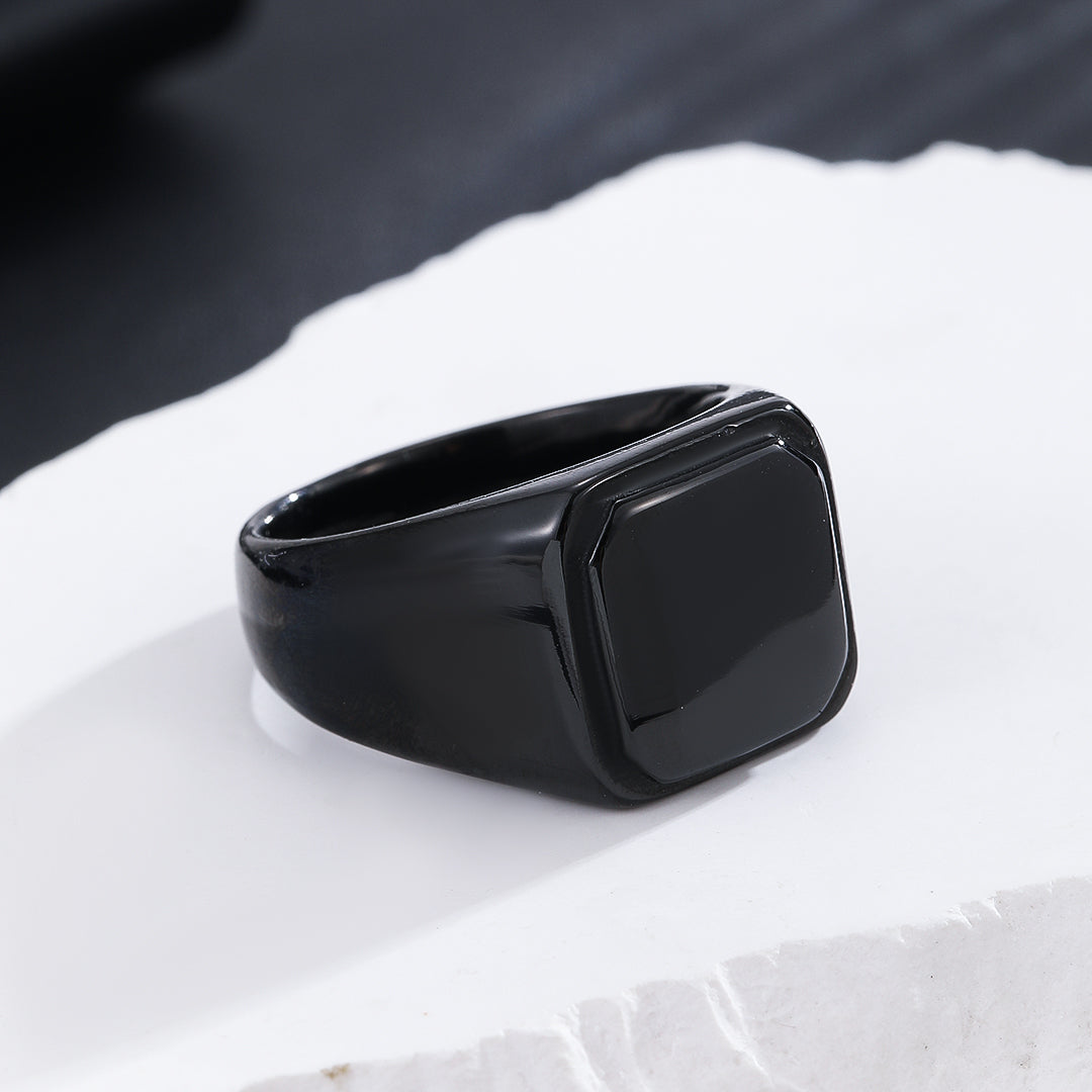 Glossy Square Onyx Band