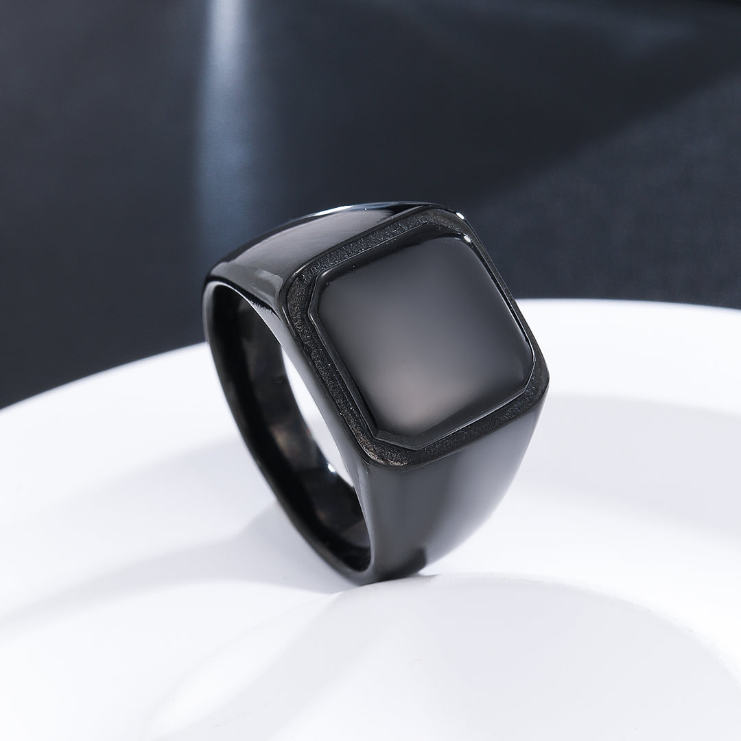 Glossy Square Onyx Band