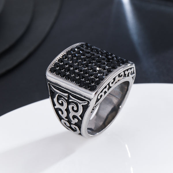 Antique Noir Lattice Square Ring