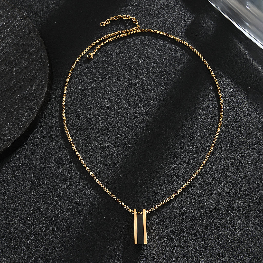 Sleek Gold Elegance Bar Locket