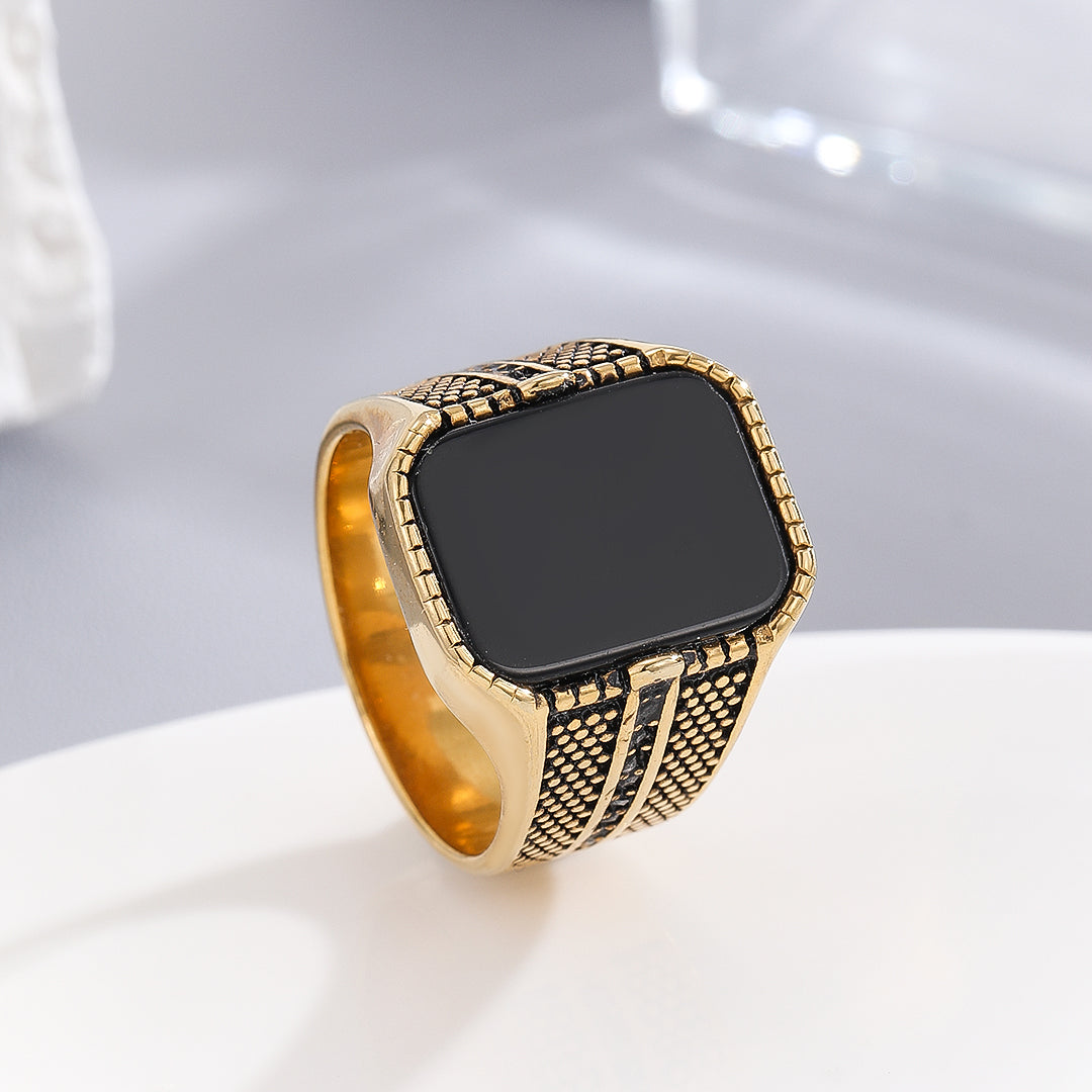 Stylish Gold Onyx Empire Ring