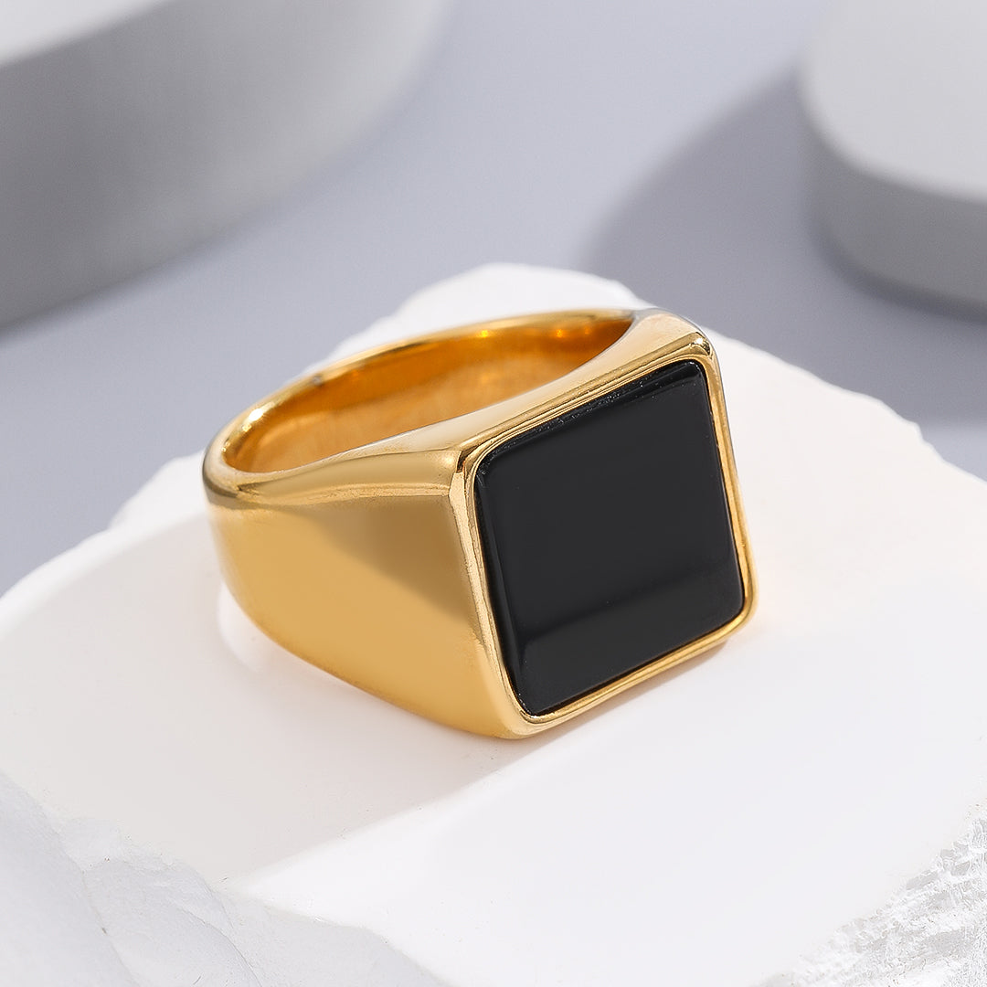 Onyx Classic Bold Ring