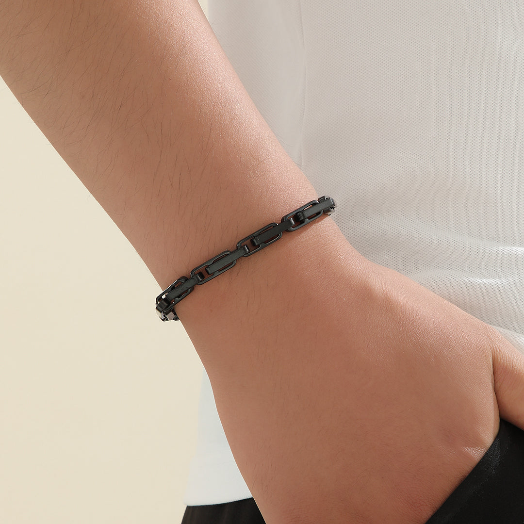 Sleek Noir Link Bracelet