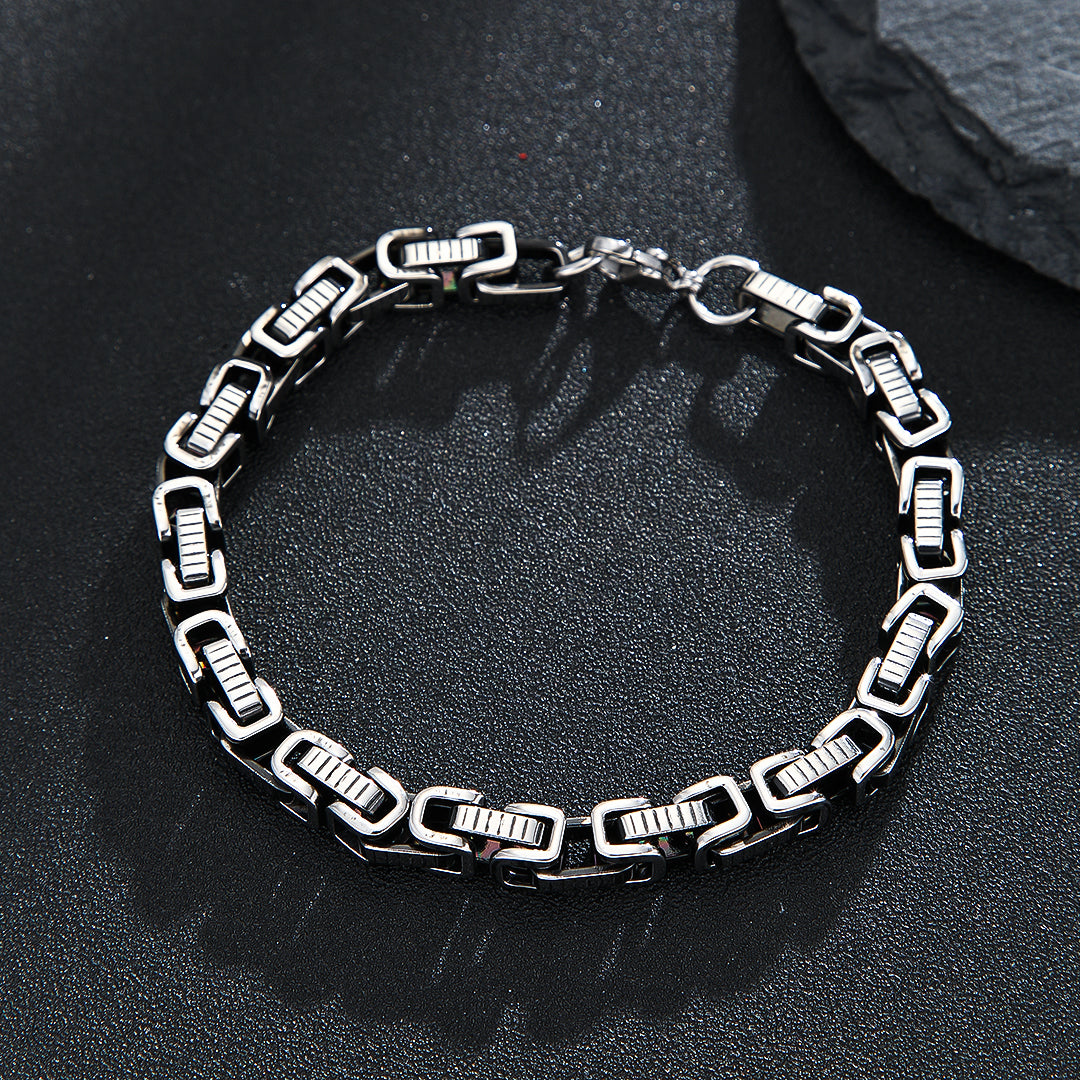 Seamless Silver Metallic Loop Bracelet