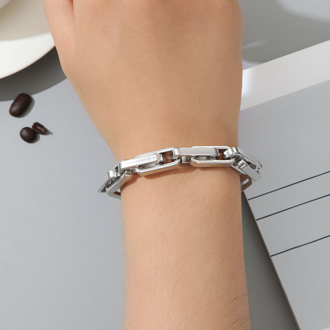 Sleek Silver Link Bracelet