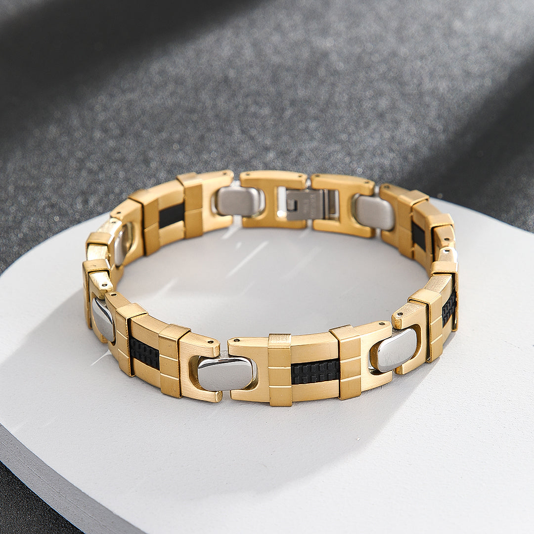 Luxe Cabochon Gold Link Bracelet