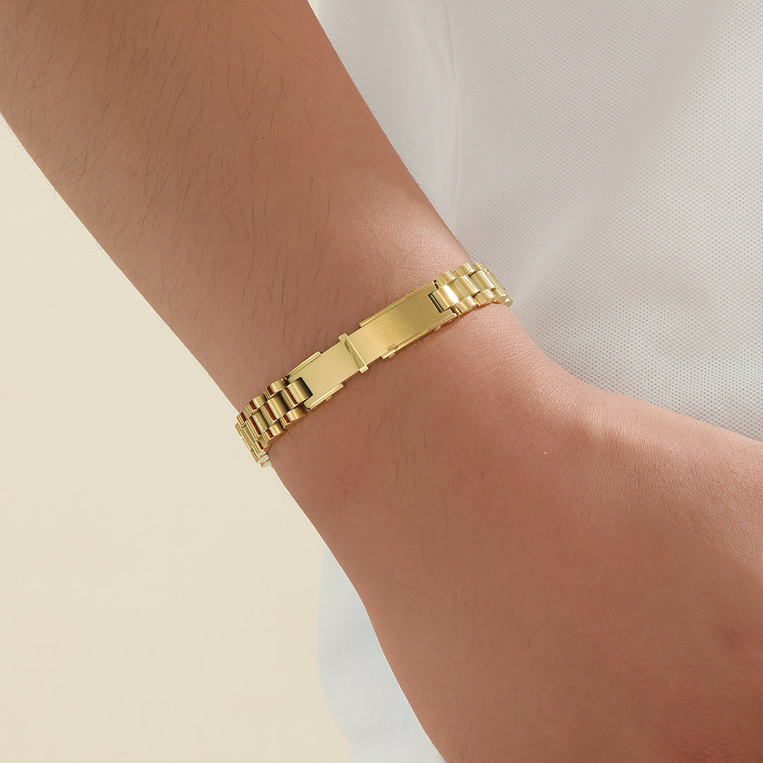 Sleek Gold Loop Bracelet