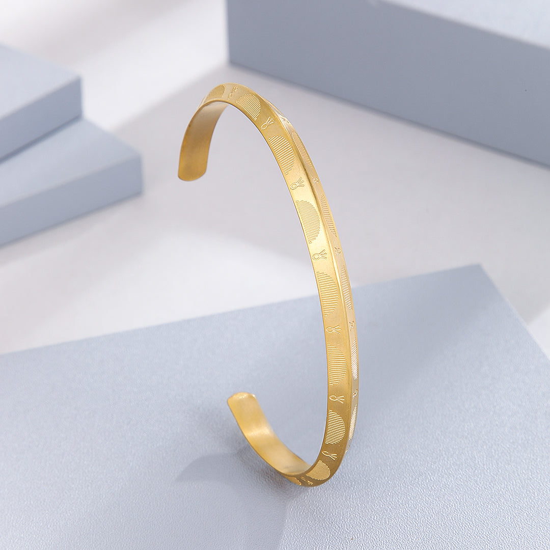 “Detailed Grace Gold Bracelet