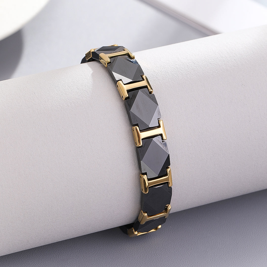 Edgy Onyx Chain Bracelet