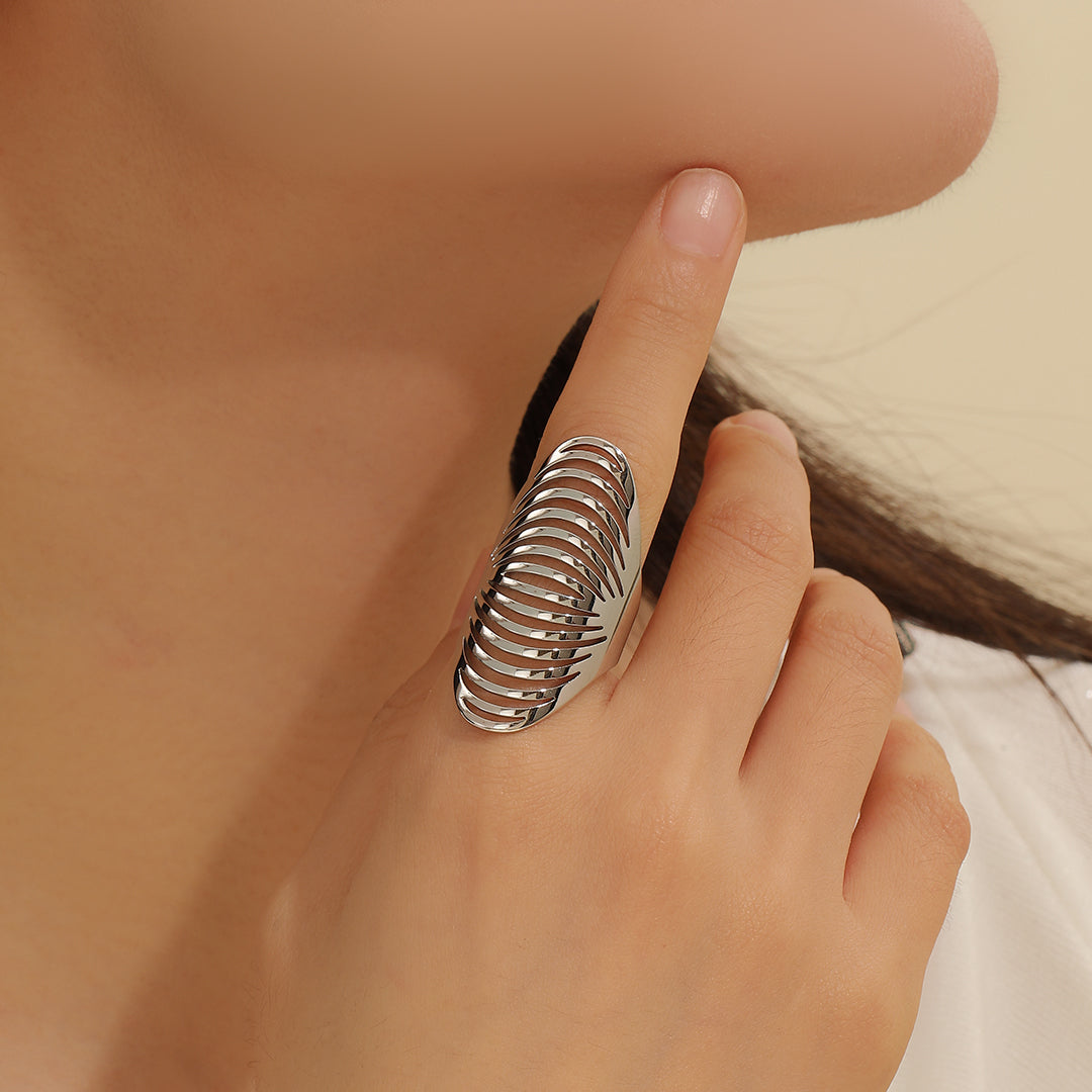 Serene Slat Ring