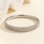 Load image into Gallery viewer, Sculpted Radiance Bangle
