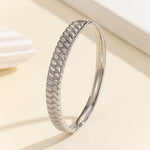 Load image into Gallery viewer, Sculpted Radiance Bangle
