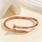 Load image into Gallery viewer, Spectacular Nail Wrap Bangle Golden
