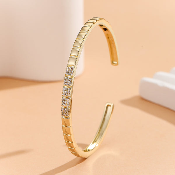 Dazzling Texture Diamond Bangle