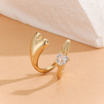 Load image into Gallery viewer, Gorgeous Gold Heartwave Ear Clip
