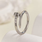 Load image into Gallery viewer, Textured Nail Loop Ring Golden
