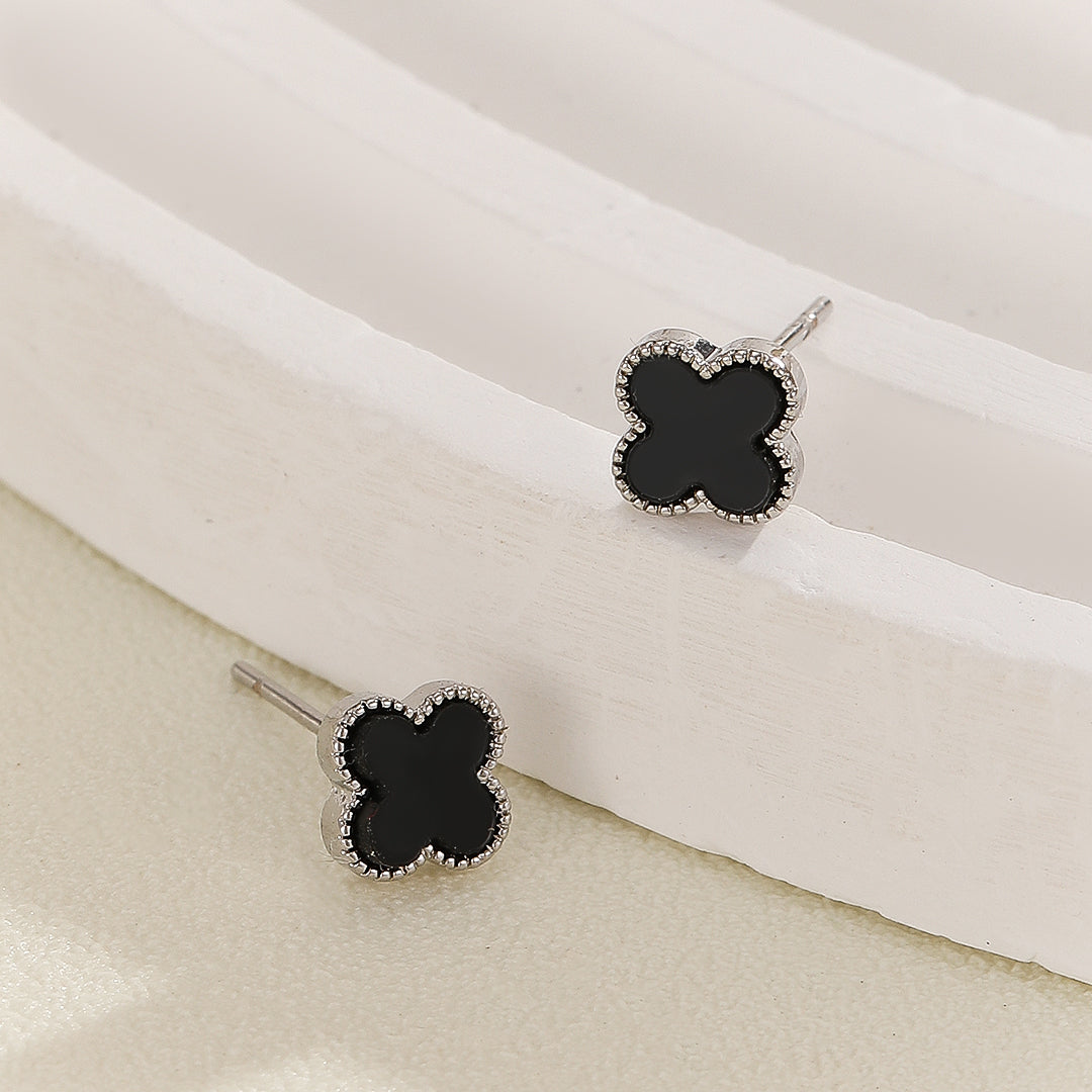 Beaded Clover Essence Earrings