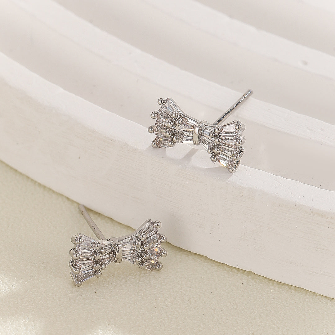 Graceful Bow-stone Earrings