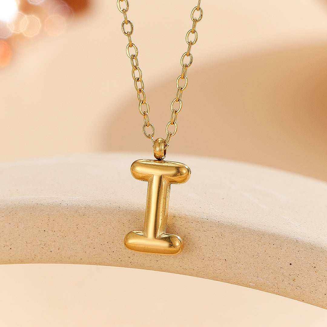 Personalized Gold Initial Charm Pendant "I"