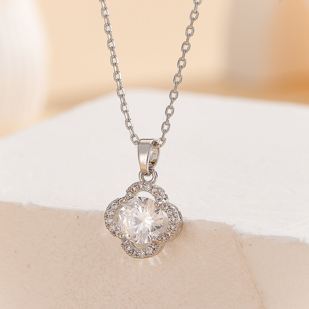 Twinkling Clover Delight Pendant